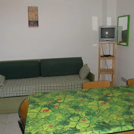 Standard Apartment *